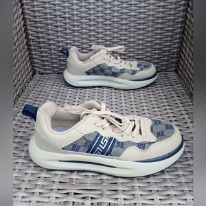 NEW KAAHOO Sneakers
